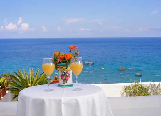 Tiempo de bienestar y relajacion en Ischia con desayuno