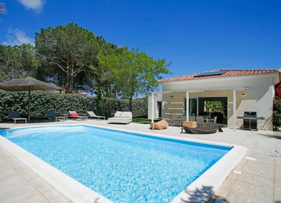 Luxus-Villa mit privatem Pool und Hotel-Dienstleistungen & Spa